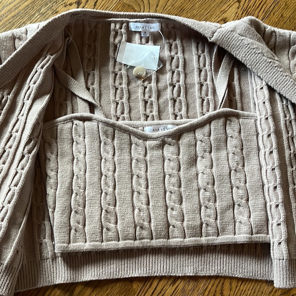 NWT Ava + Esme Sweater Cardigan Size M Mocha Cable Knit Crop Built In Tank